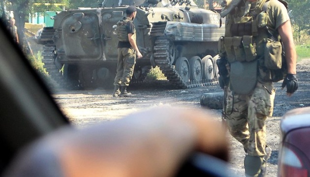 Ocupantes abren fuego con armas prohibidas contra las Fuerzas Conjuntas