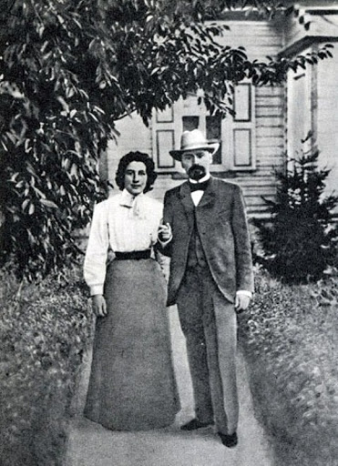 Михайло Коцюбинський із дружиною Вірою Устимівною 1