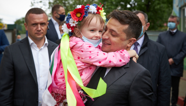 Zelensky visits center for social rehabilitation of children in Kyiv