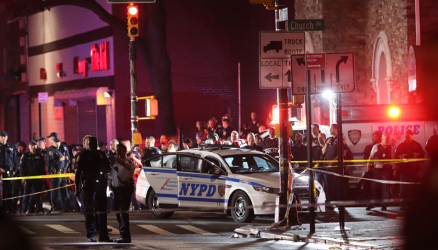 Протести у Нью-Йорку: двоє копів отримали вогнепальні поранення, один - ножові