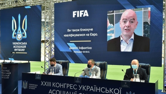 Infantino: FIFA trata de ayudar más a la Asociación Ucraniana de Fútbol
