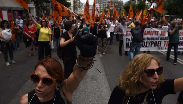 У центрі Афін протест вчителів – рух транспорту заблокований