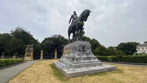 Антирасистські протести: у Бельгії зносять пам'ятники королю Леопольду ІІ