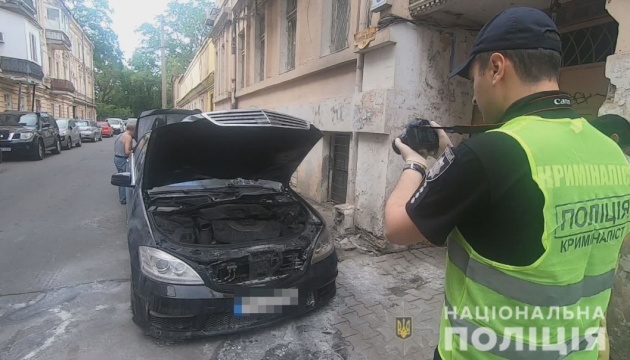 Поліція Одеси показала, як затримувала паліїв авто адвоката