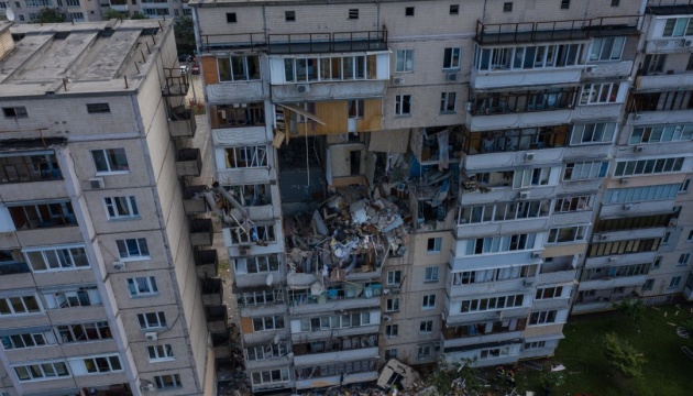 На місці вибуху в столичній багатоповерхівці шукають ще трьох мешканців