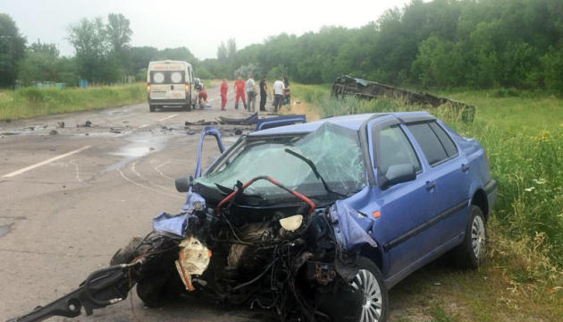 На Луганщині поліцейський за кермом Volkswagen зіткнувся з автобусом, 9 постраждалих