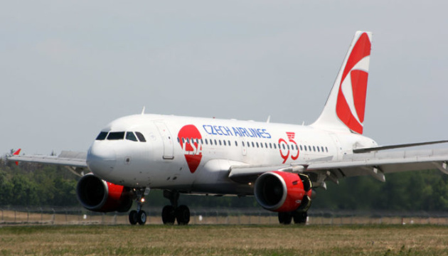 Czech Airlines resumes regular flight from Prague to Kyiv