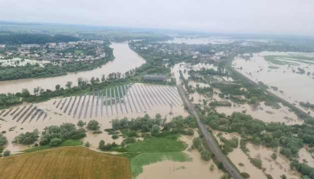 Повені в Україні: МЗС просить допомоги у Євросоюзу й НАТО