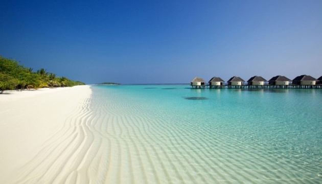 Мальдіви відкриються для туристів з 15 липня