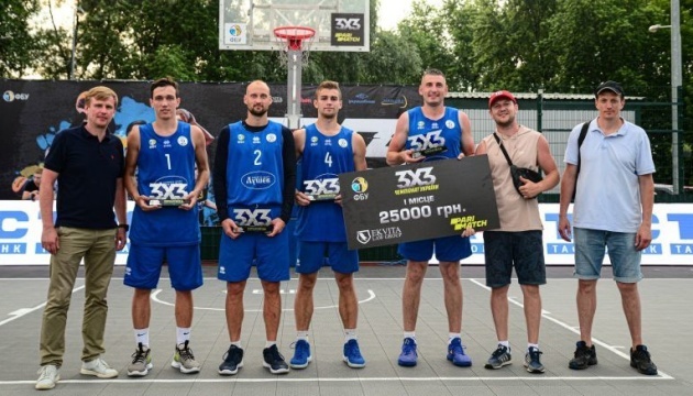 У Києві пройшов перший тур чемпіонату України з баскетболу 3х3 У Києві пройшов перший тур чемпіонату України з баскетболу 3х3