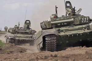 Режим тиші і брязкіт російської зброї
