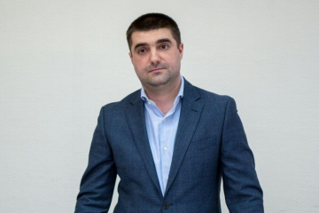 Чиновник КМДА звинуватив депутата Київради у побитті