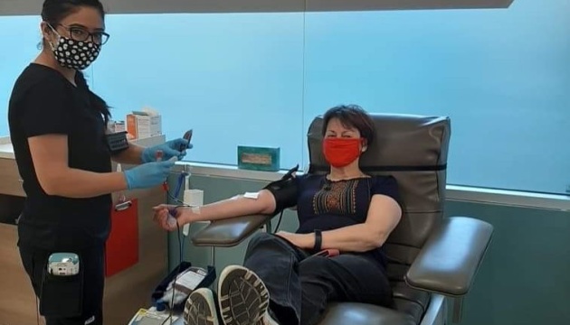 СУМівці Канади стали донорами крові заради захисників України
