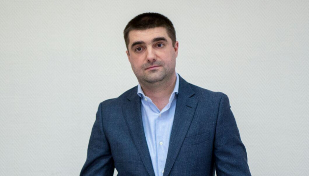 Чиновник КМДА звинуватив депутата Київради у побитті