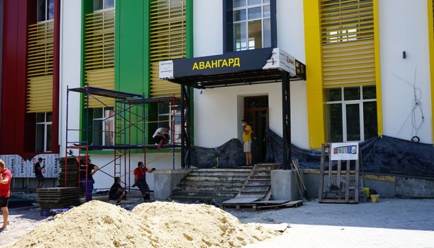 Реконструкцію житомирської спортшколи «Авангард» планують завершити у вересні