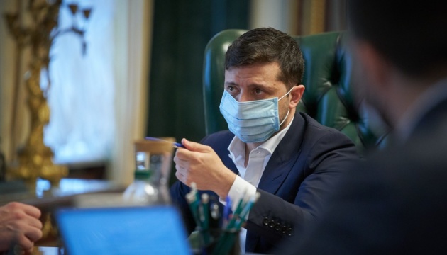 Zelensky a chargé le gouvernement de mobiliser des forces pour éviter la deuxième vague de Covid-19