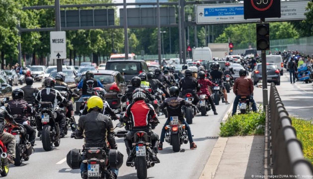 У Німеччині протестували байкери, яким хочуть заборонити їздити у неділю