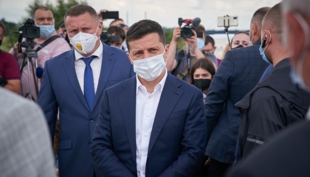 Zelensky hopes students will go to school in September