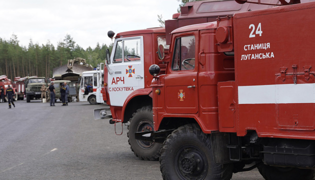 На Луганщині локалізували пожежу, залишаються три осередки тління