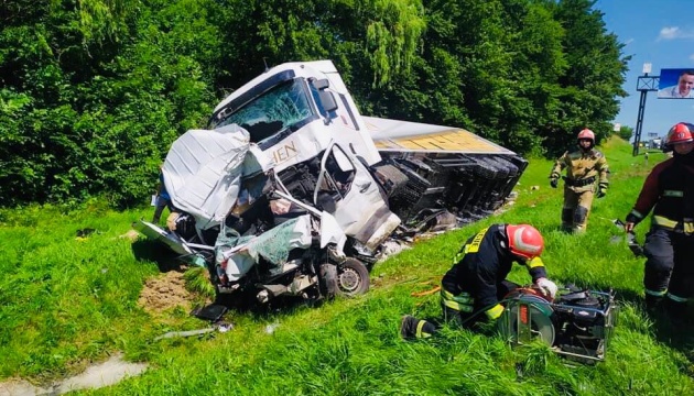 In der Region Lwiw Verkehrsunfall mit 4 Autos: Es gibt Tote und Verletzte