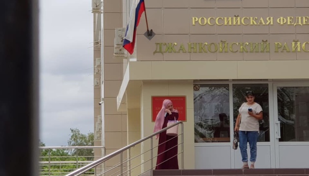 У Криму “суд” взявся за позов активістки, якій “шиють” екстремізм