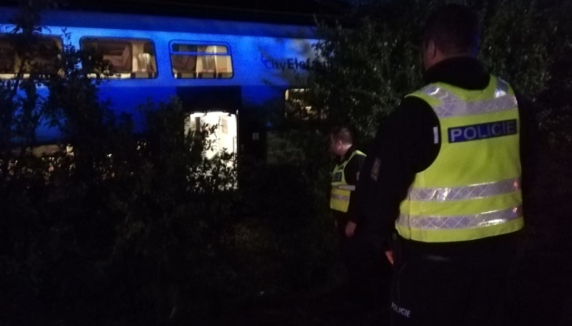 У Чехії зіткнулися два потяги: один загиблий, десятки постраждалих