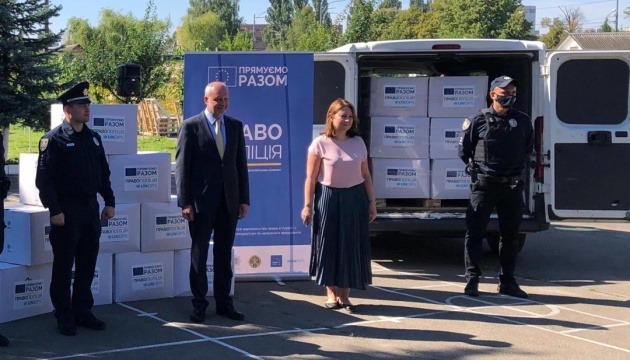 EU ambassador hands over new batch of personal protective equipment to National Police