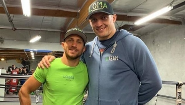 Usyk y Lomachenko en el Top 5 de los boxeadores del mundo según Boxing News 