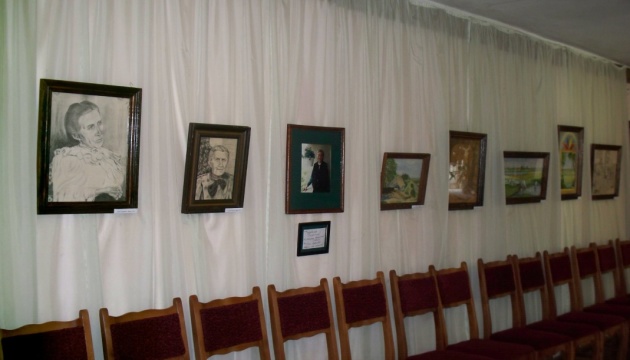 У Новограді-Волинському експонують виставку картин племінниці Лесі Українки