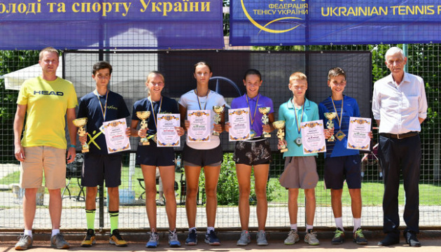 Юніорський чемпіонат України з тенісу виграли Котляр і Венгер