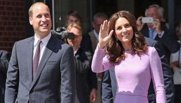 Британська королівська родина показала нові світлини принца Джорджа