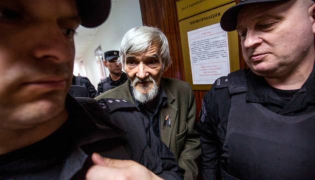 Помилование по-российски: 3,5 года человеку, который открыл Сандармох Помилование по-российски: 3,5 года человеку, который открыл Сандармох