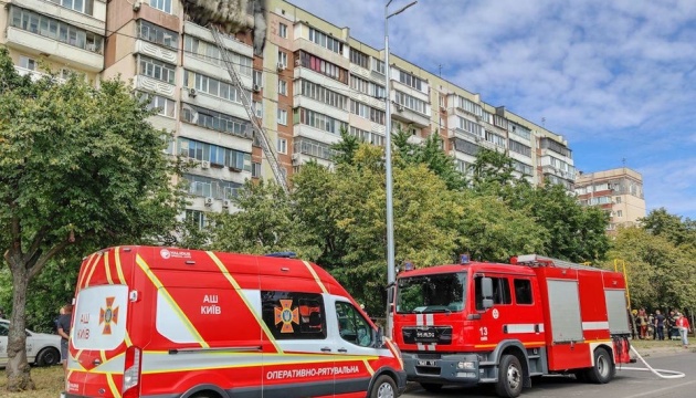 У пожежі на Троєщині загинула літня жінка