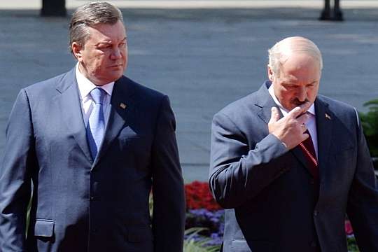 Які шанси, що Лукашенко піде шляхом Януковича?