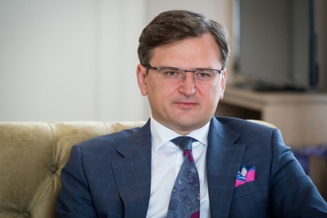 Le ministre des Affaires étrangères de l’Ukraine a énuméré les dix victoires diplomatiques du pays en 2021