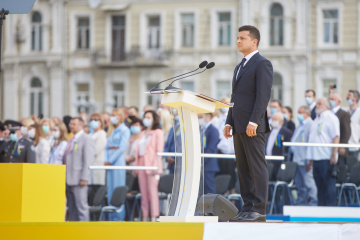 Zelensky llama a los ucranianos a la unidad y la cohesión