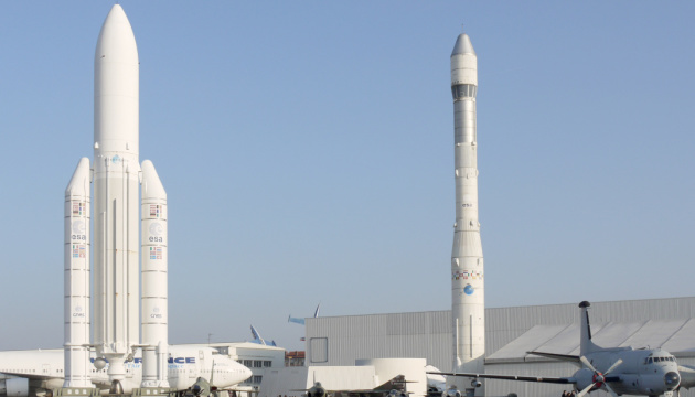 Запуск французької ракети Ariane 5 перенесли