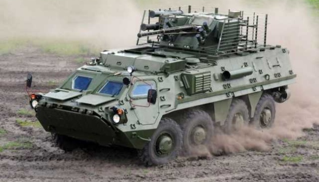 Українські військові отримали партію нових БТР-4Е