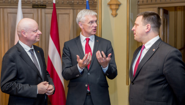 Країни Балтії закликають владу Білорусі провести нові вибори