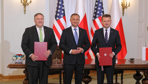 США і Польща підписали договір про військове співробітництво