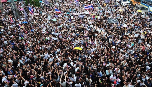 У Таїланді антиурядова демонстрація – вимагають відставки та нової конституції