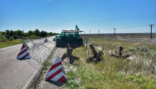 Військові на півдні України удосконалюють фортифікації на позиціях