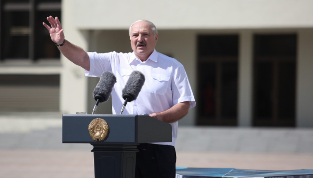 Лукашенко заявив, що учасники протестів навмисно провокували силовиків