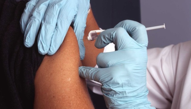 В Австралії вакцину від COVID-19 планують видавати безкоштовно