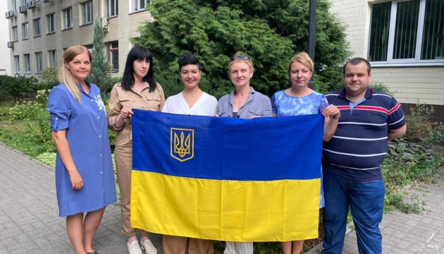 Мир в Україну прийде разом із синьо-жовтими прапорами у Криму - Представництво Президента в АРК Мир в Україну прийде разом із синьо-жовтими прапорами у Криму - Представництво Президента в АРК