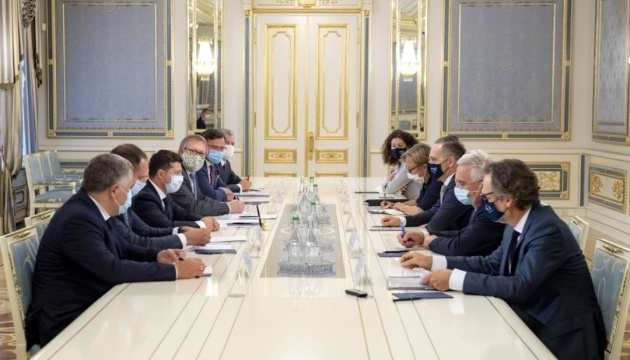 ゼレンシキー大統領、独外相と４国首脳会談の準備を協議