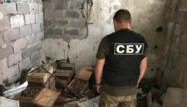 W obwodzie donieckim SBU znalazła amunicję i broń na opuszczonej farmie
