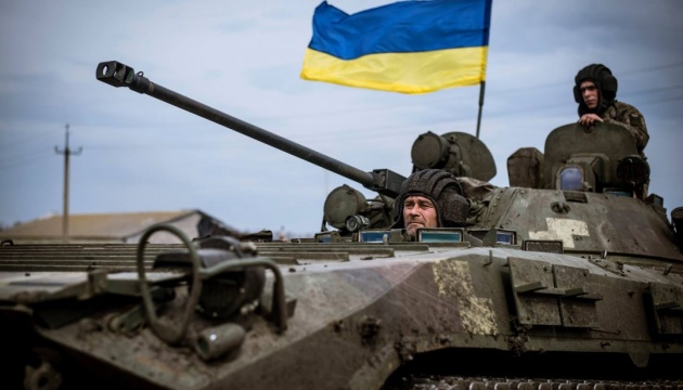 Ostukraine: Russische Besatzer greifen 14 Mal Stellungen ukrainischer Armee an