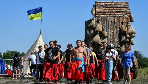 На Хортиці стартував фестиваль воїнських та традиційних культур 