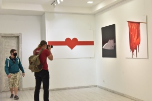 ベラルーシのアーティストによる抗議ポスター展、キーウで開催